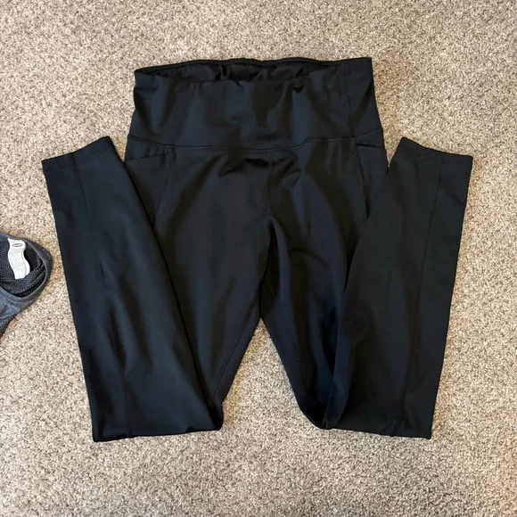 Old Navy Active Gray Tank, crop Top and Avia Yoga Dance Active Leggings - Picture 4 of 7